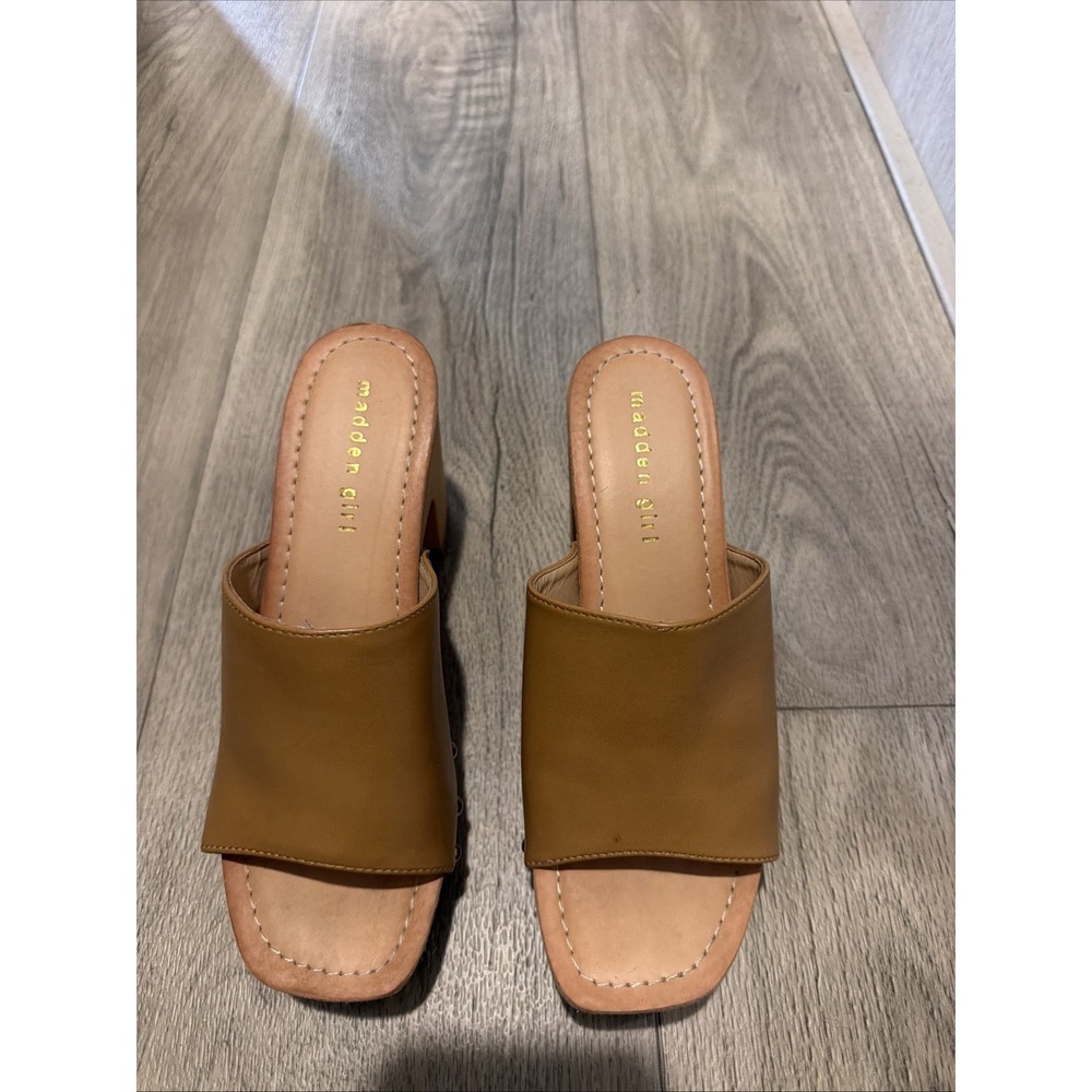 Madden Girl Size 7 Brown Camerron Chunky Lug Sole Heel Platform Mule Sandals